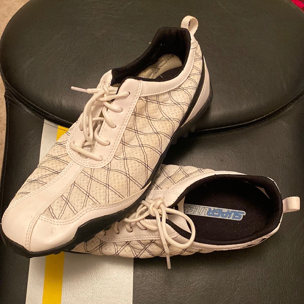FootJoy women’s golf shoes